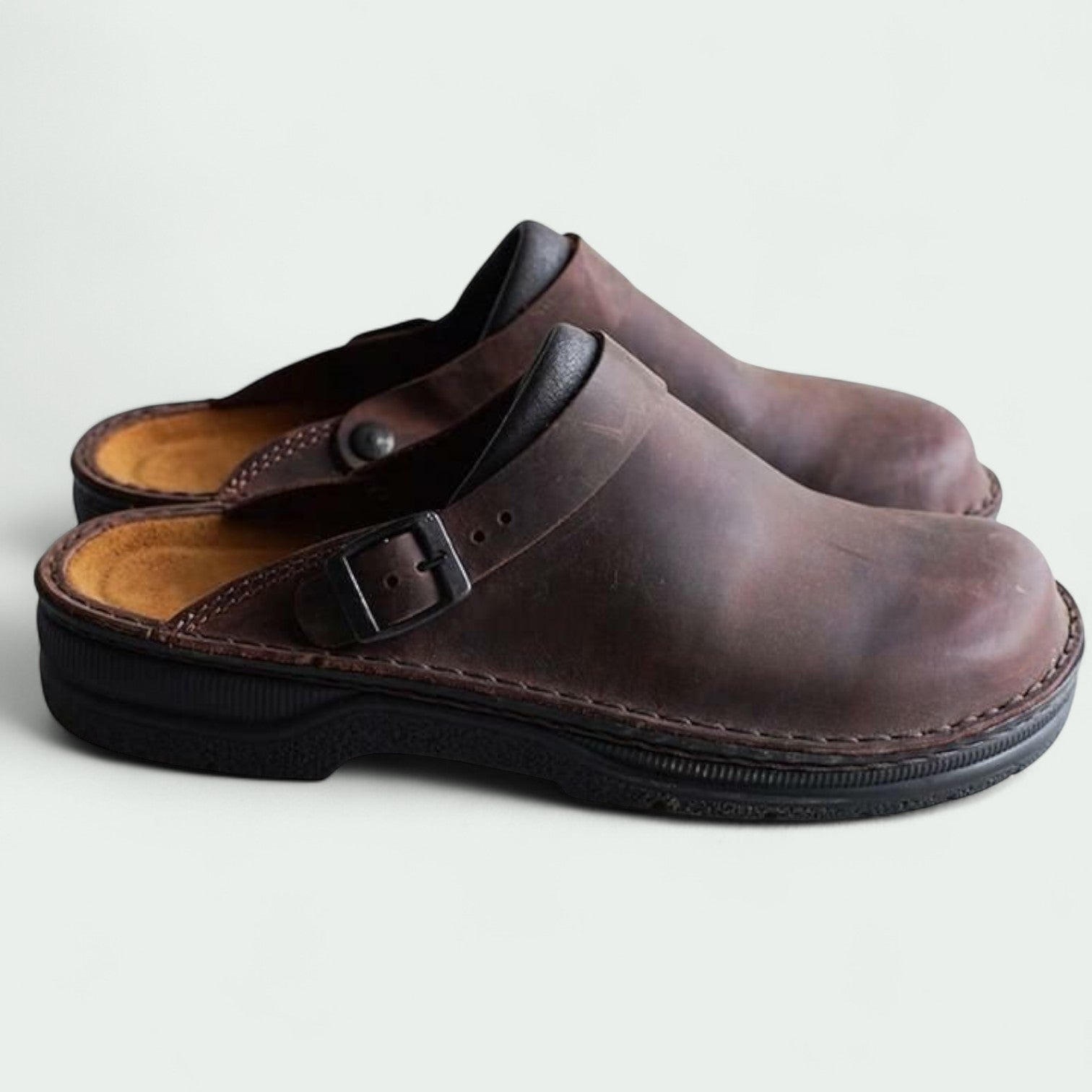 Strazoro | Classic Comfort Clogs with Adjustable Strap (Men)