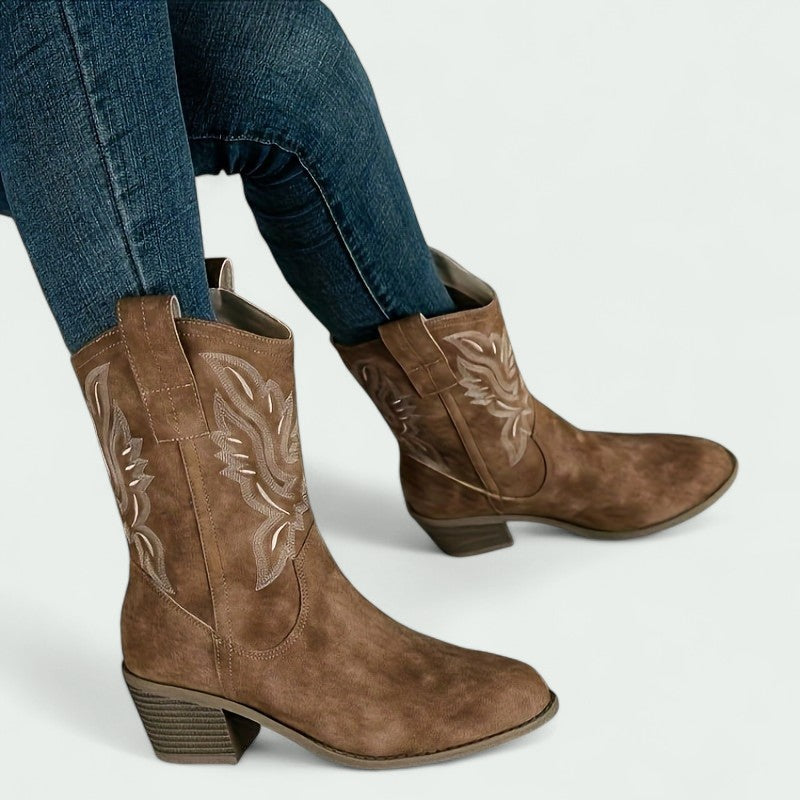 Strazoro | Embroidered Western Cowboy Ankle Boots (Women)